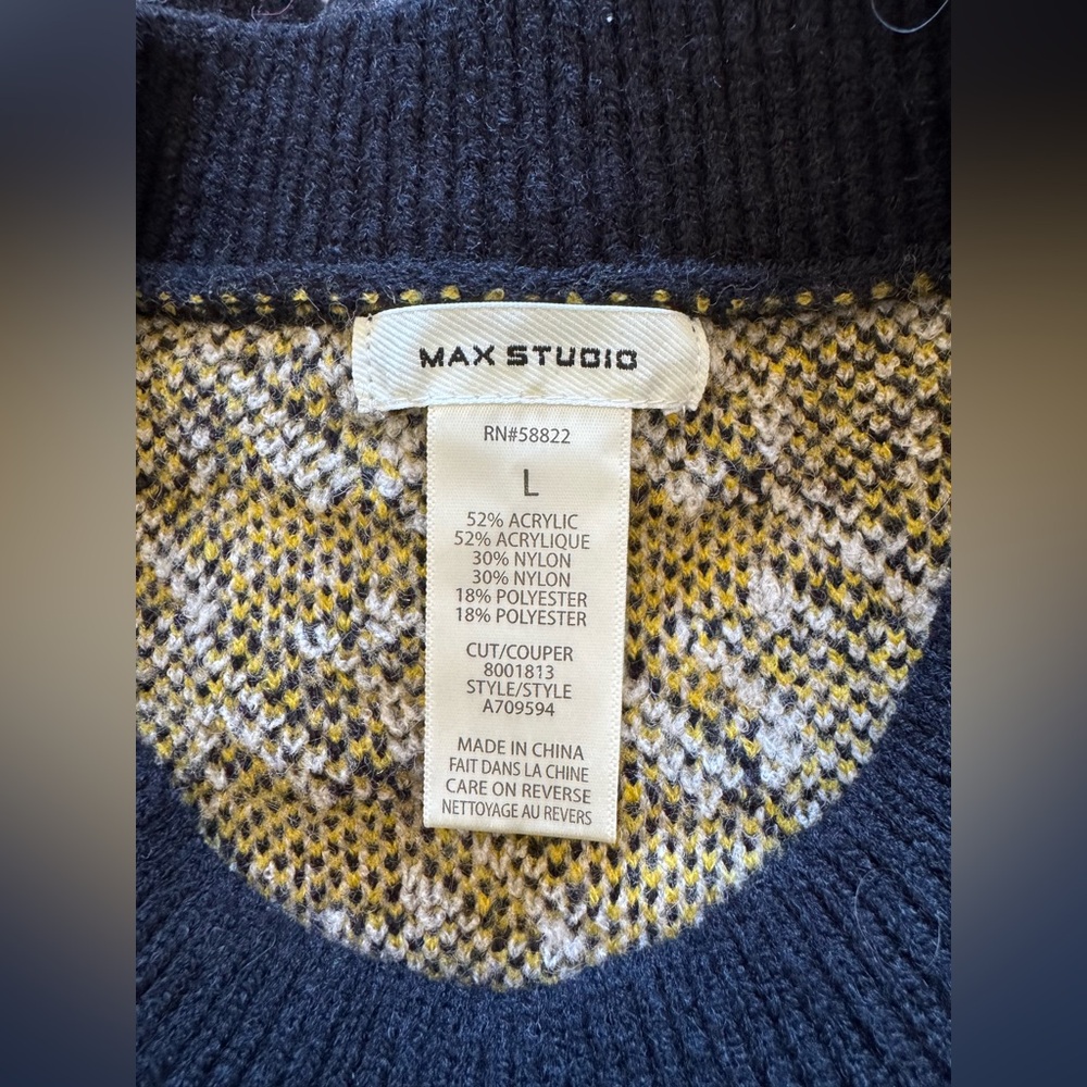 Max Studio Houndstooth Sweater, Large - image 3